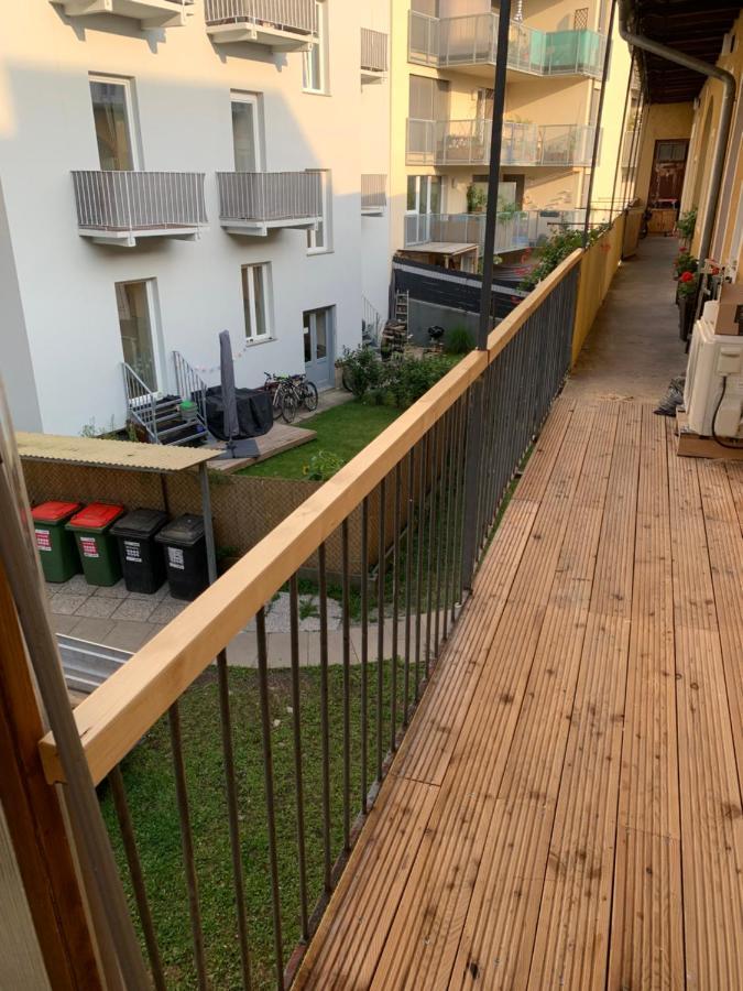 Vega - Free Parking - Self Checkin Apartman Graz Kültér fotó