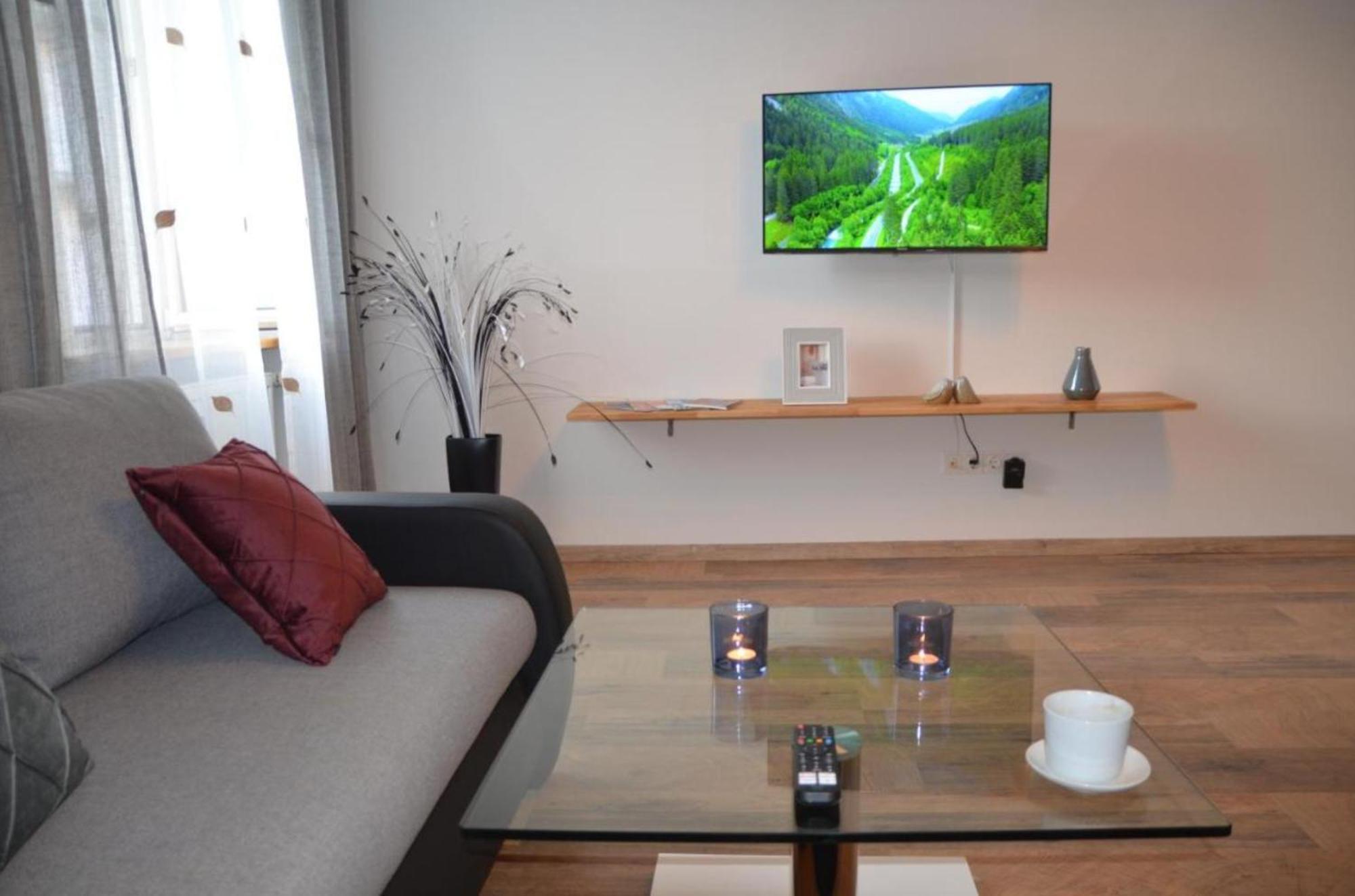 Vega - Free Parking - Self Checkin Apartman Graz Kültér fotó